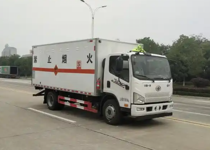 感城镇爆破器材运输车可以上高速吗？